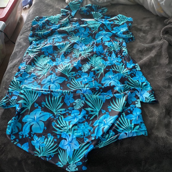 Cute tankini - Picture 2 of 2